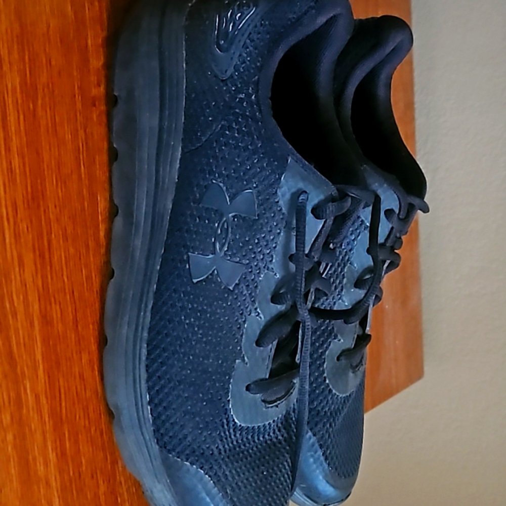 Under Armour Size 9 Men's shoes
